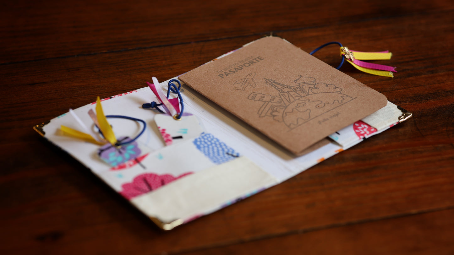 Porta pasaporte árboles